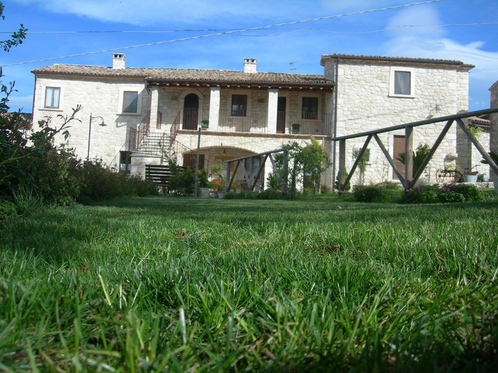 Agriturismo Borgo San Martino Abbateggio Экстерьер фото